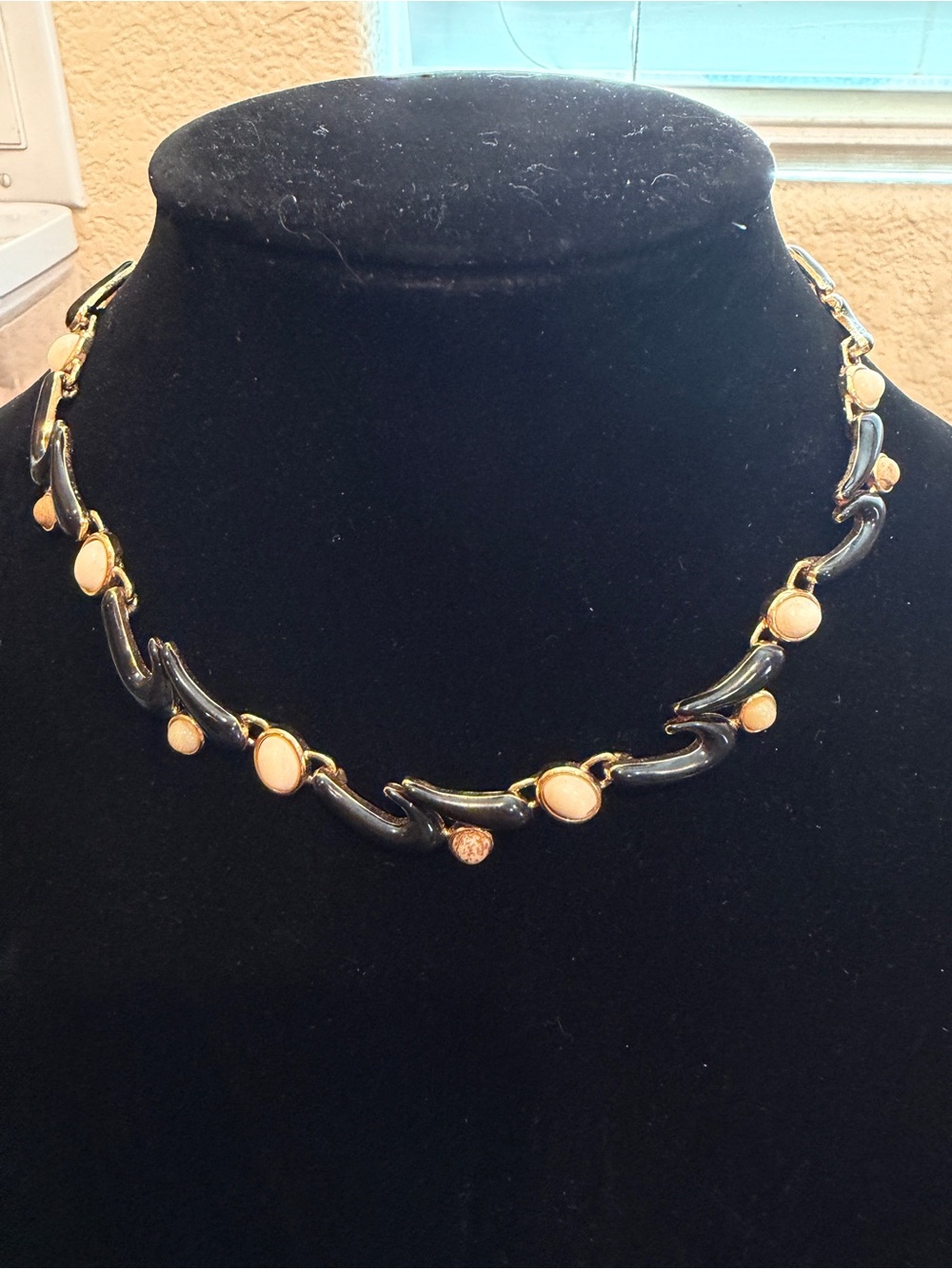 Monet Necklace Collar Black Enamel Stone Swirl Crystal Gold Tone Signed Vtg EUC